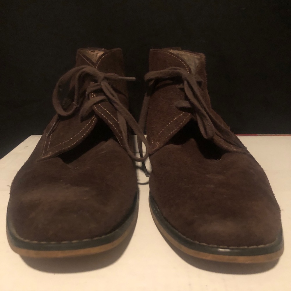 Mens mid top suede shoes